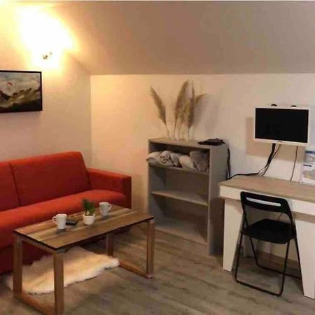 Au Bout Du Bois Piscine Sauna Hammam Accessible En Saison Et Le Logement Accessible Toute L Annee 莱代塞尔 外观 照片